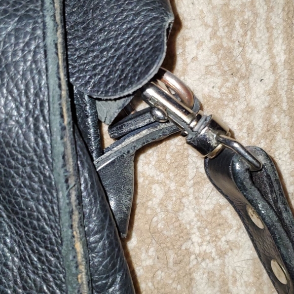 GroundCover Leather CompanyLaptop Bag – 15″ - Picture 8 of 16